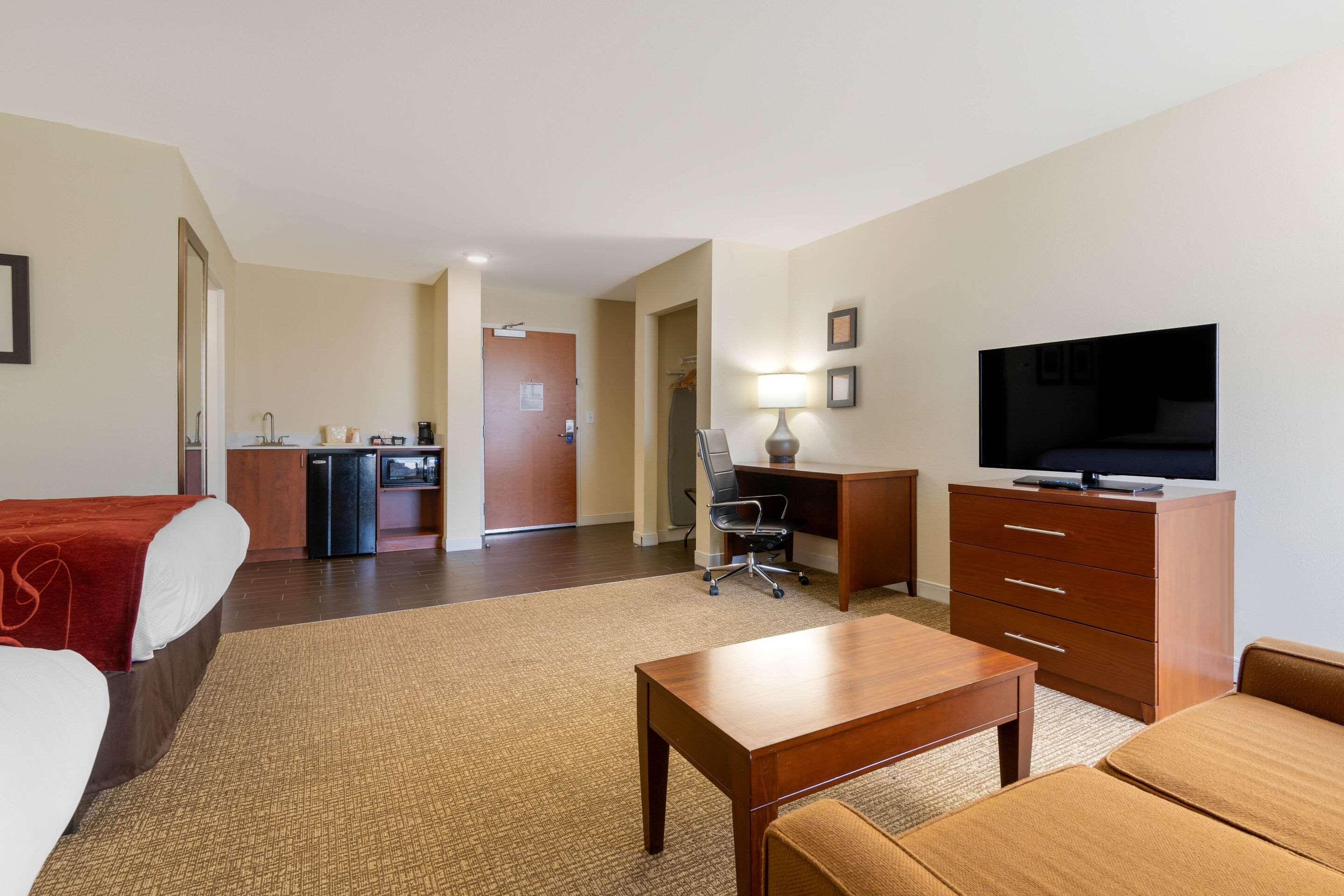 Comfort Inn & Suites Macon West Esterno foto