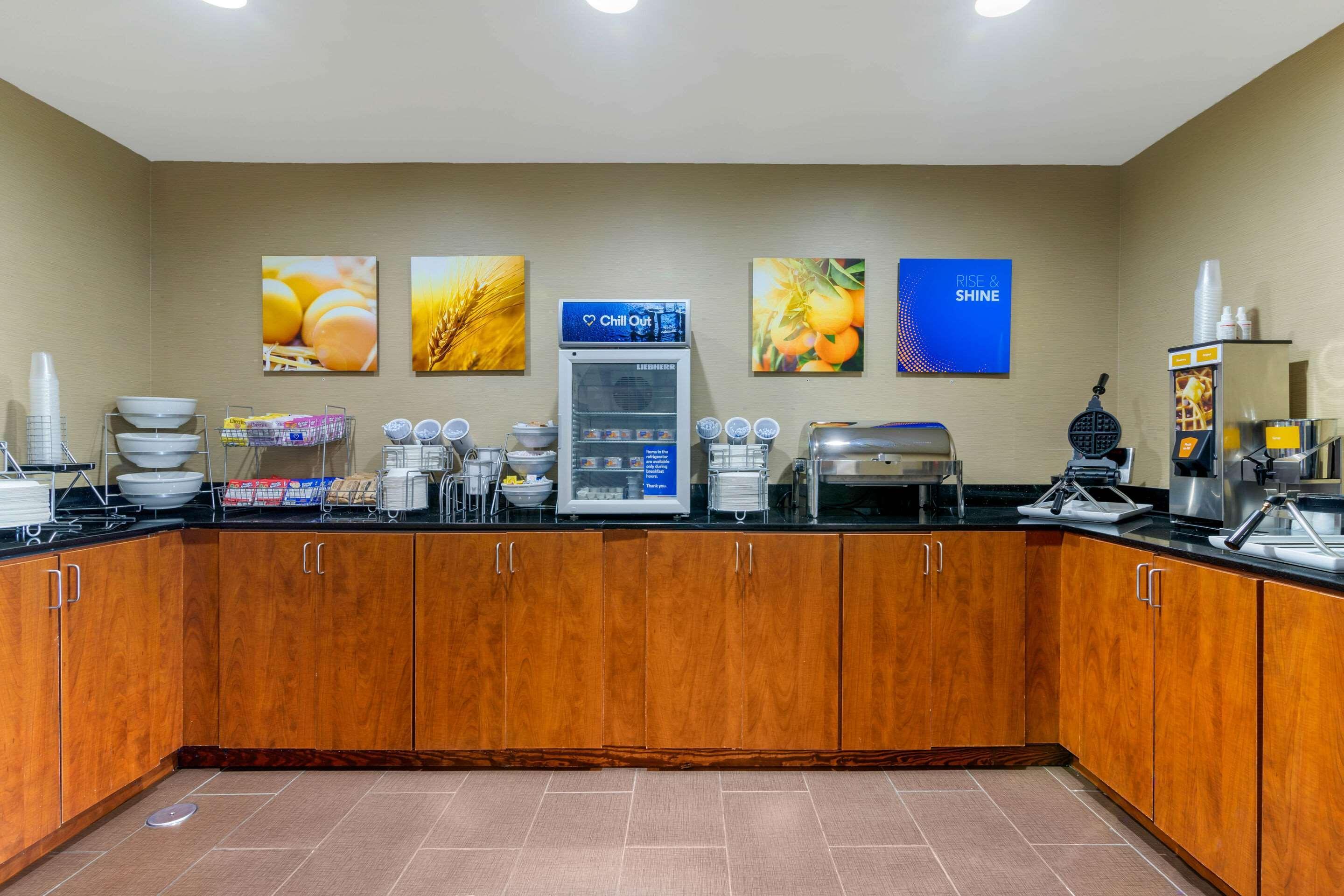 Comfort Inn & Suites Macon West Esterno foto
